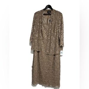 NWT Alex Evenings Metallic Lace S/L dress and matching Jacket